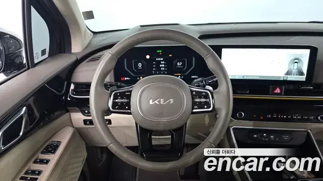 Kia Carnival 2024 — Фото 13/20