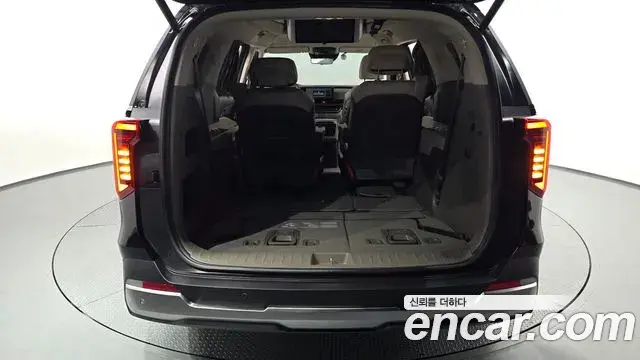 Kia Carnival 2024 — Фото 20/20