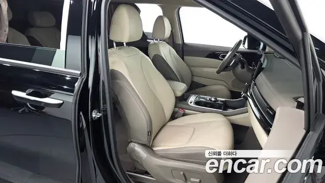 Kia Carnival 2024 — Photo 39/42