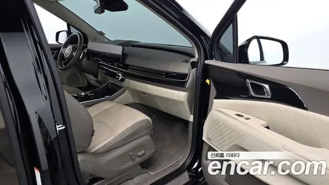Kia Carnival 2024 — Photo 4/42