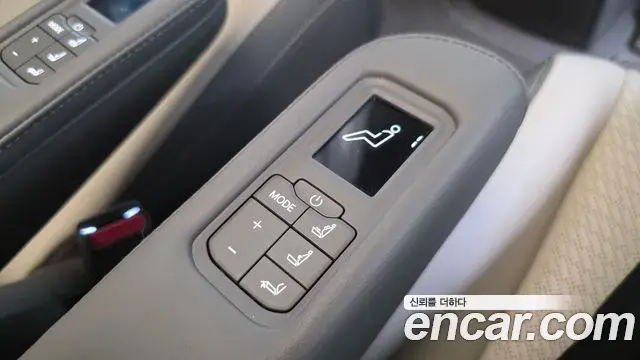 Kia Carnival 2024 — Photo 7/42