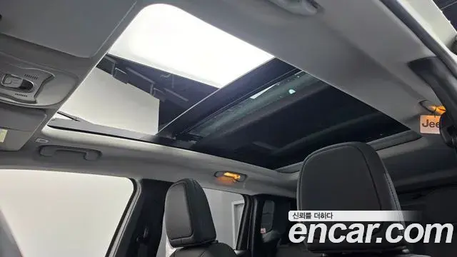 Jeep Renegade 2020 — Фото 16/20