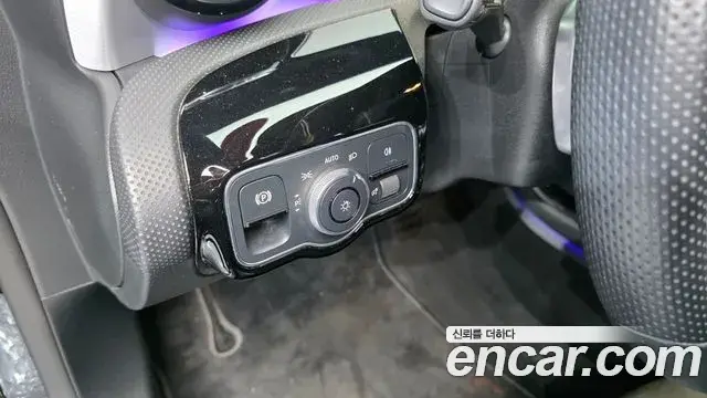 Mercedes-Benz CLA-Class 2020 — Фото 17/20