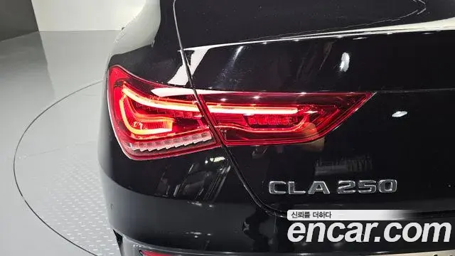 Mercedes-Benz CLA-Class 2020 — Photo 1/30