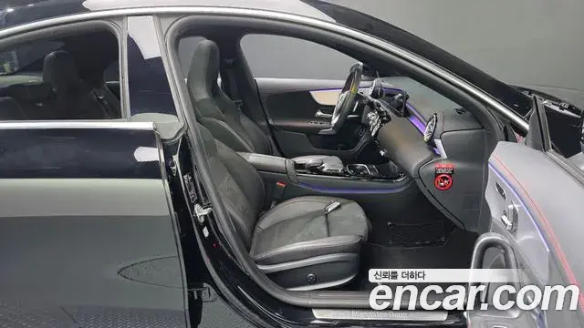 Mercedes-Benz CLA-Class 2020 — Photo 9/30
