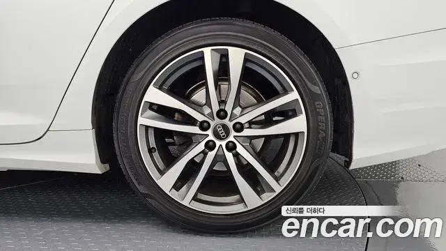 Audi A6 2023 — ფოტო 35/35