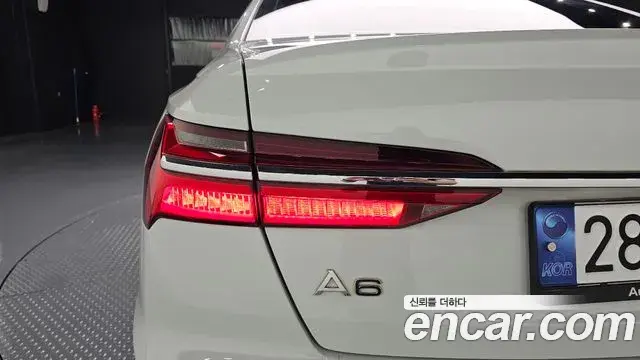 Audi A6 2023 — ფოტო 24/35