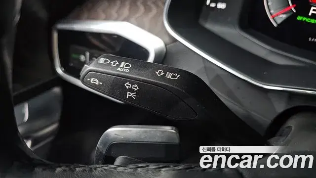 Audi A6 2023 — ფოტო 10/35