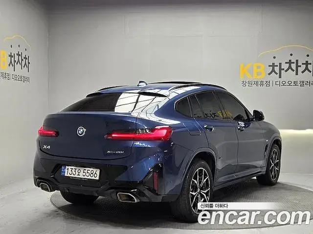 BMW X4 2022 — ფოტო 10/20