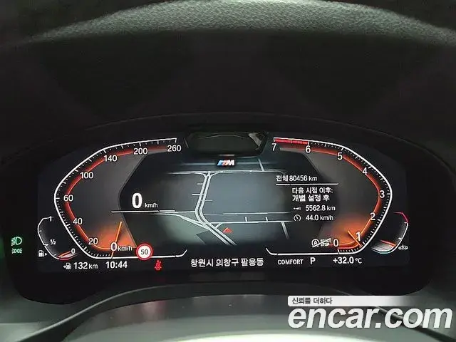 BMW X4 2022 — ფოტო 18/20