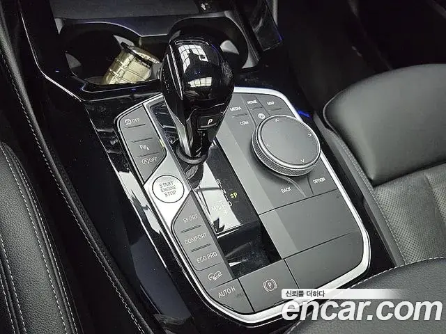 BMW X4 2022 — ფოტო 15/20