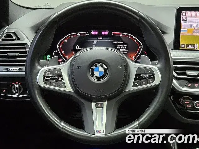 BMW X4 2022 — ფოტო 5/20