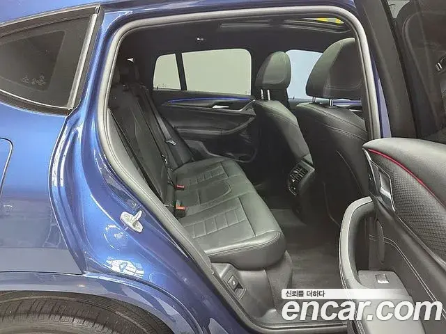 BMW X4 2022 — ფოტო 17/20