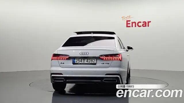 Audi A6 2021 — Фото 4/20