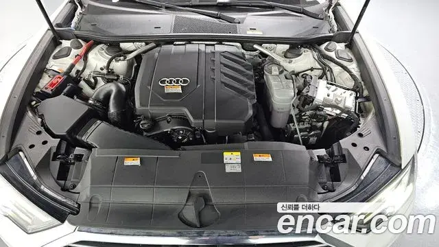 Audi A6 2022 — ფოტო 6/35