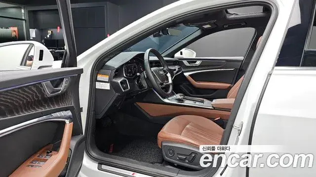 Audi A6 2022 — ფოტო 8/35
