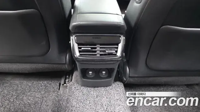 Kia K8 2023 — Photo 27/35