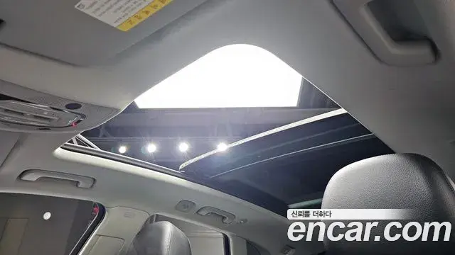 Audi Q5 2020 — Şəkil 24/35