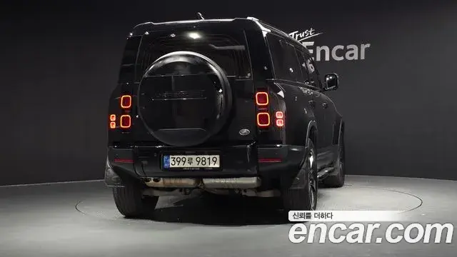 Land Rover Defender 2022 — Şəkil 27/40