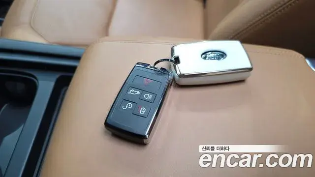Land Rover Defender 2022 — Şəkil 35/40