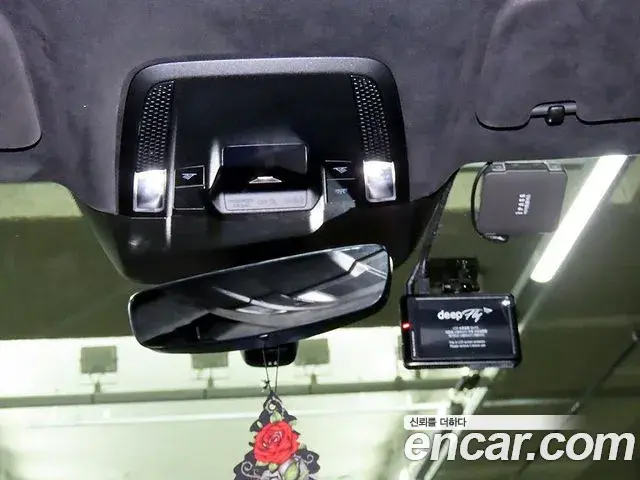 Porsche Taycan 2024 — Photo 2/20