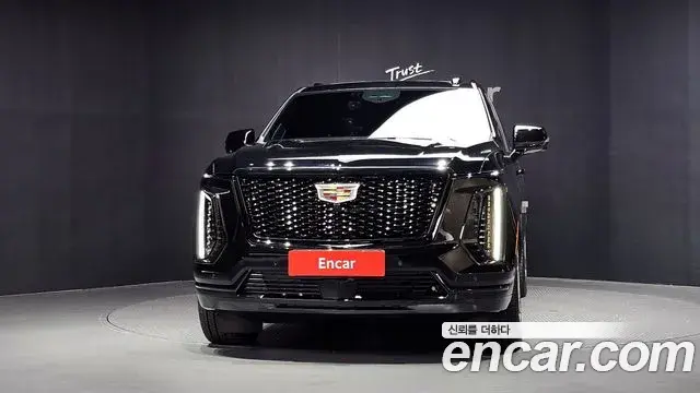 Cadillac Escalade 2026 — Фото 3/20