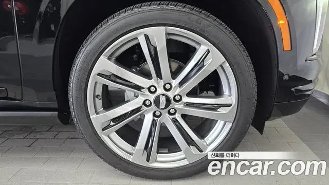 Cadillac Escalade 2026 — Photo 21/32