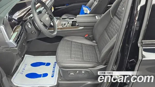 Cadillac Escalade 2026 — Photo 11/32