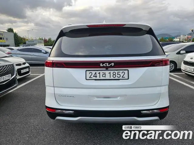 Kia Carnival 2021 — Фото 3/20