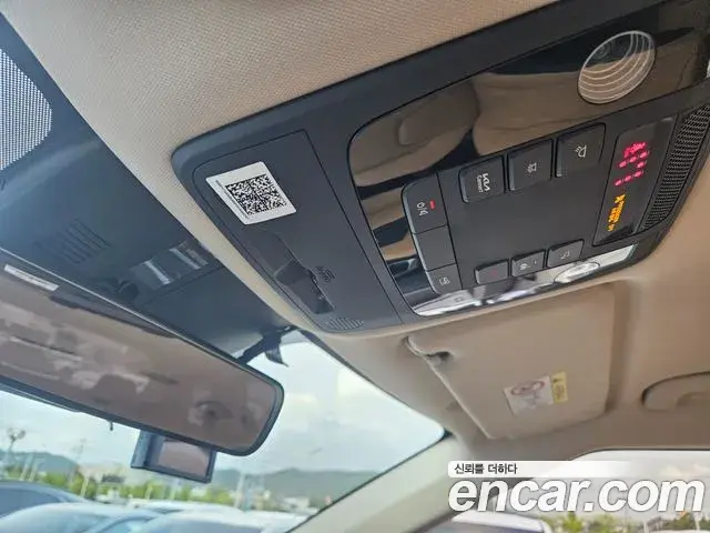 Kia Carnival 2021 — Фото 17/20