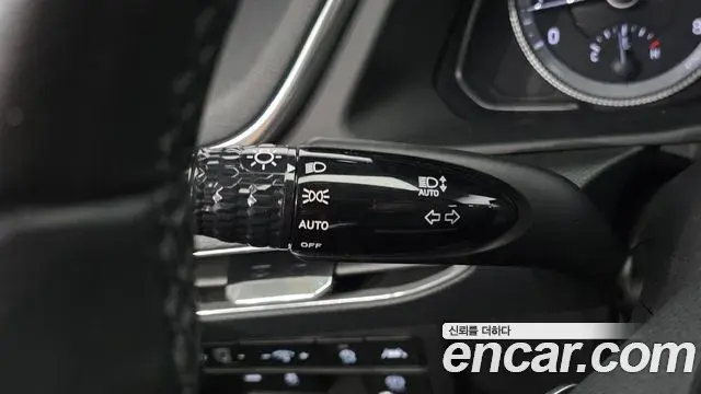 Hyundai Sonata Hybrid 2021 — Şəkil 16/32