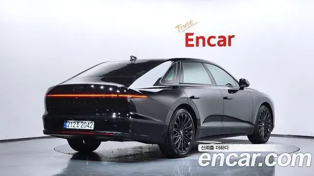 Hyundai Grandeur Hybrid 2024 — Photo 1/37