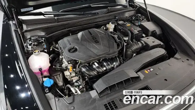 Hyundai Grandeur Hybrid 2024 — Photo 23/37