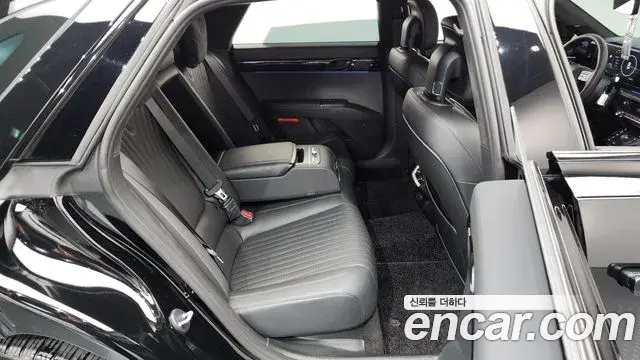 Hyundai Grandeur Hybrid 2024 — Photo 36/37
