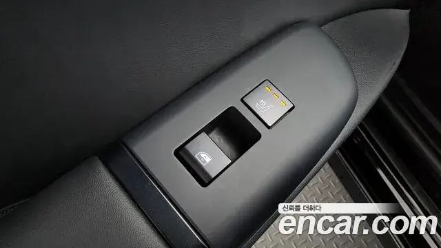 Hyundai Grandeur Hybrid 2024 — Photo 35/37