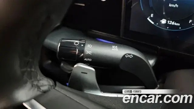 Hyundai Grandeur Hybrid 2024 — Photo 21/37