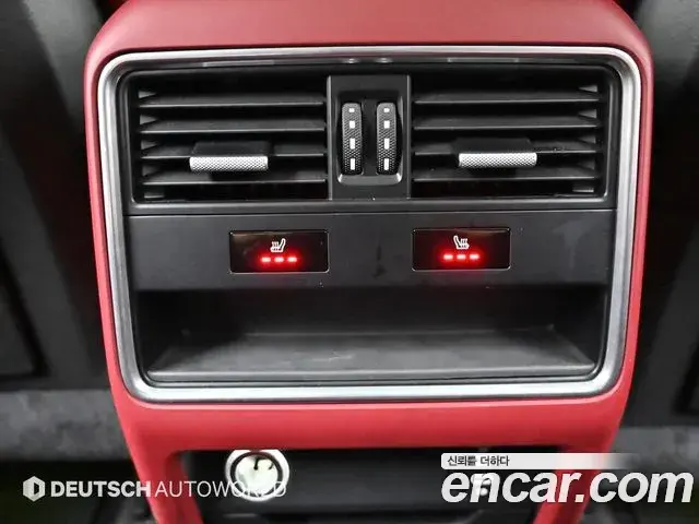 Porsche Cayenne 2020 — Photo 19/20