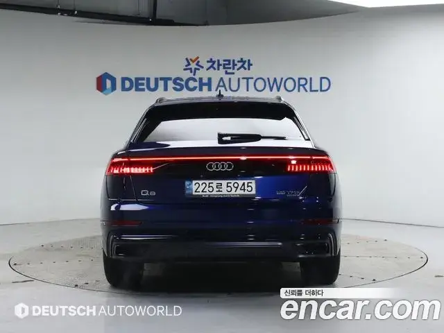 Audi Q7 2021 — Фото 3/20