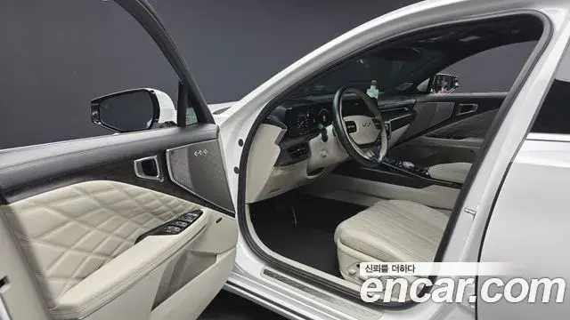 Kia K8 2021 — Photo 10/20
