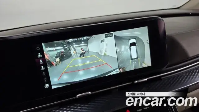 Kia Carnival 2021 — Photo 15/20