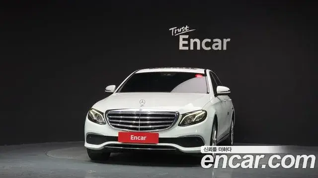 Mercedes-Benz E-Class 2020 — Фото 3/20