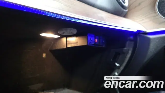 Mercedes-Benz E-Class 2020 — ფოტო 22/34