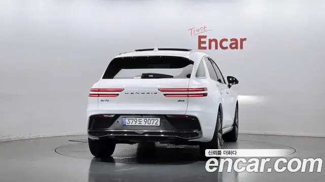 Genesis GV70 2025 — ფოტო 7/20