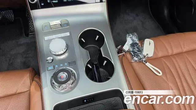 Genesis GV70 2025 — ფოტო 16/20