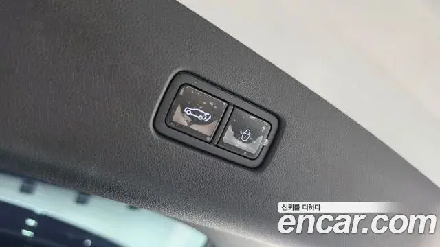 Genesis GV70 2025 — ფოტო 13/20