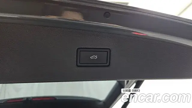Volkswagen Tiguan 2022 — Photo 5/35