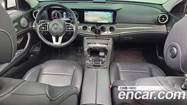 Mercedes-Benz E-Class 2019 — Фото 10/20
