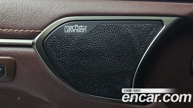 Lexus ES300h 2020 — ფოტო 24/34