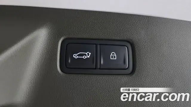 Hyundai Santa Fe 2025 — Photo 1/20