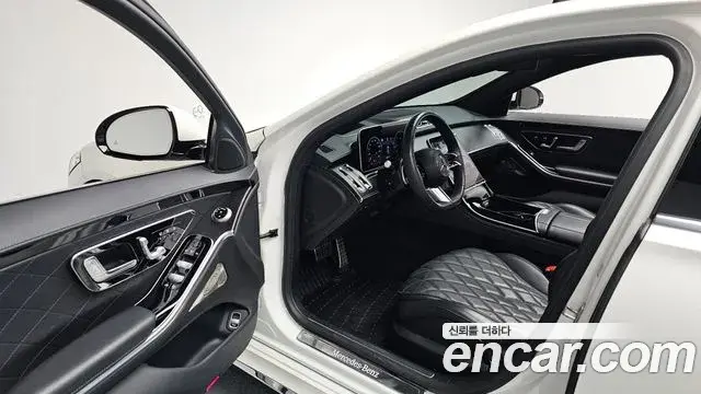 Mercedes-Benz S-Class 2023 — Фото 10/20